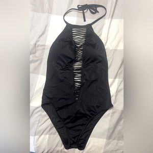 One piece VS swim size L